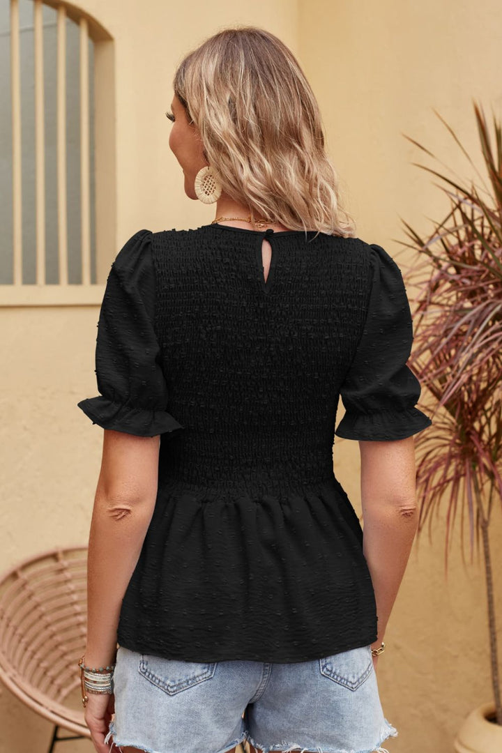 Rosa - Elegant short-sleeve blouse for women