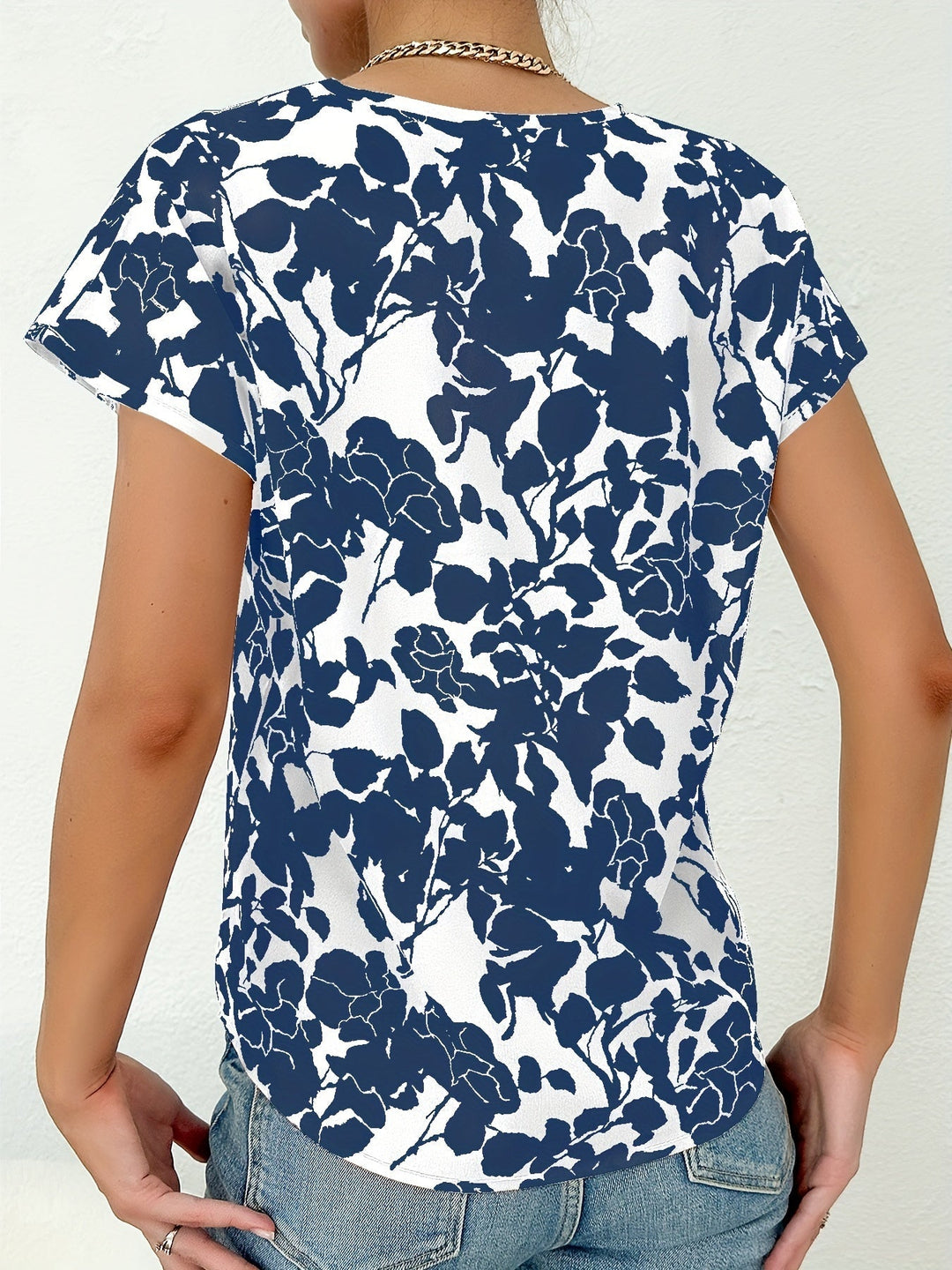 Ariel - Trendy summer blouse with floral design for women