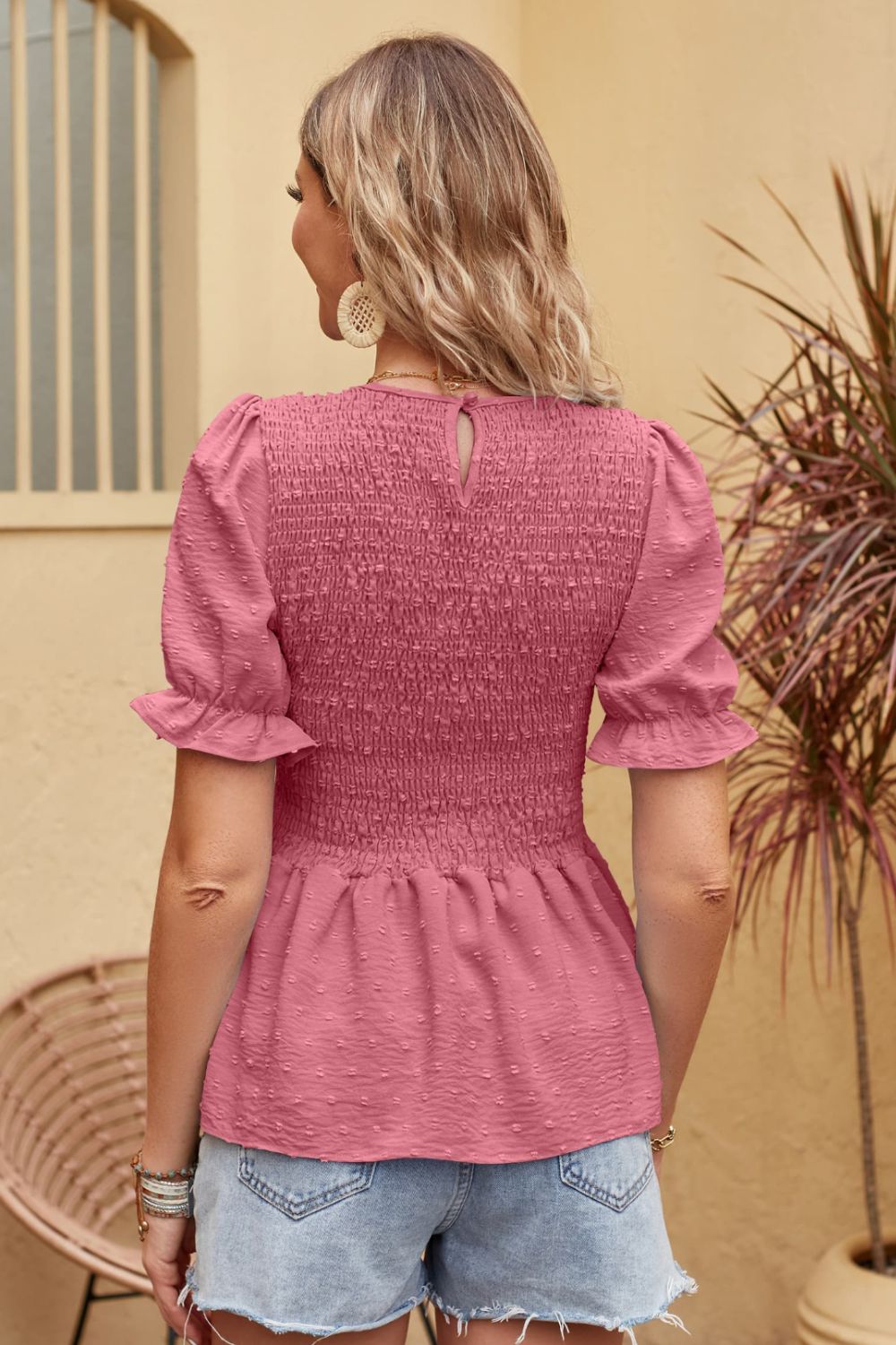 Rosa - Elegant short-sleeve blouse for women