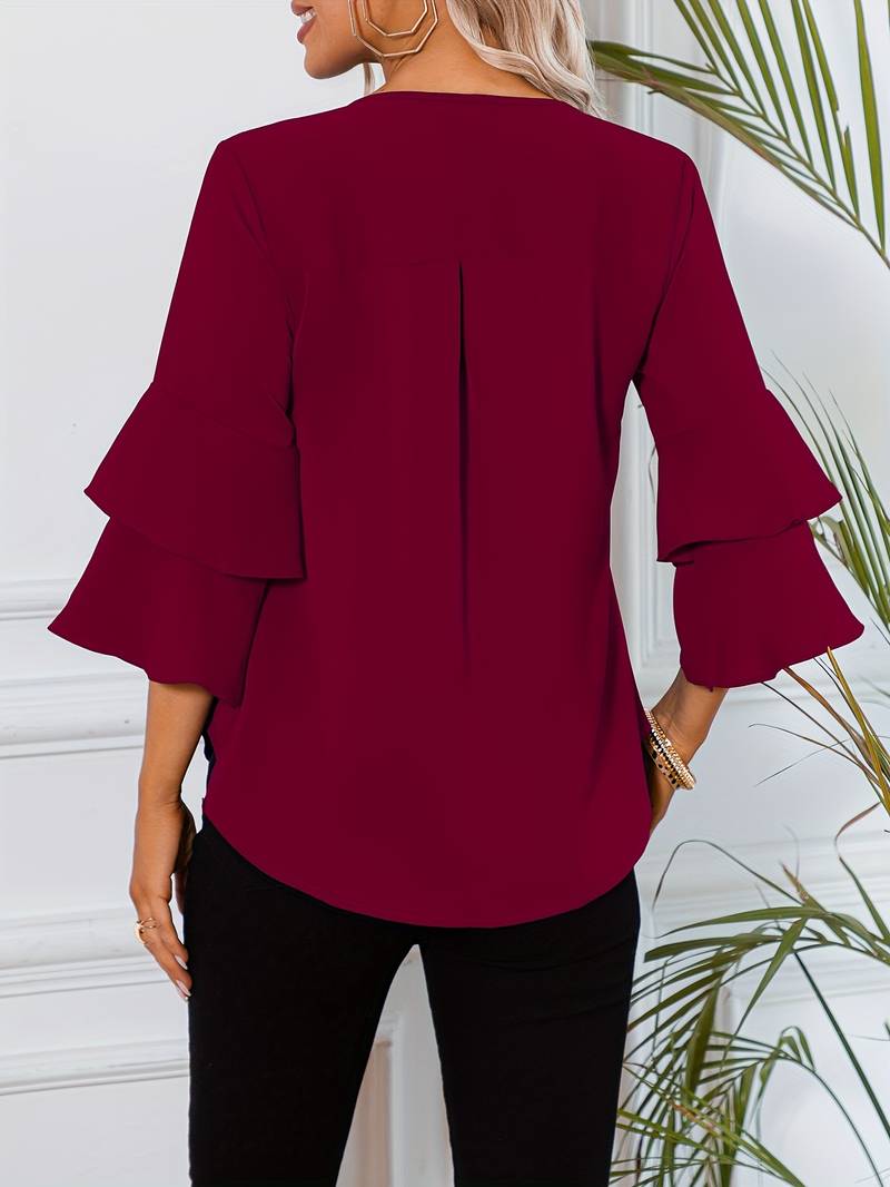 Emily - Schickes Shirt mit Rundhalsausschnitt und eleganten weiten ausgestellten Ärmeln