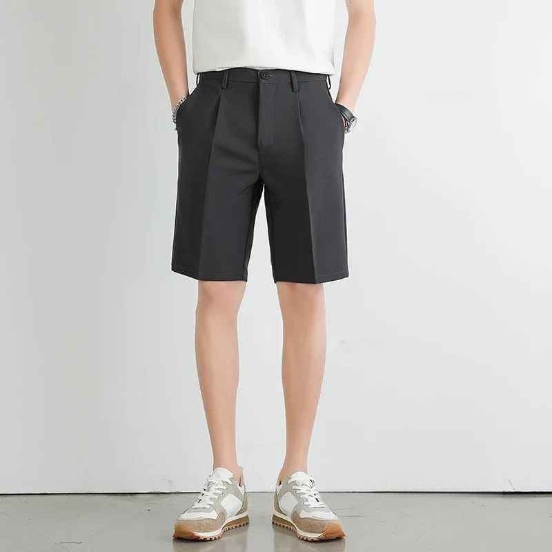 Stilvolle plissierte Sommershorts für Männer - Rienk