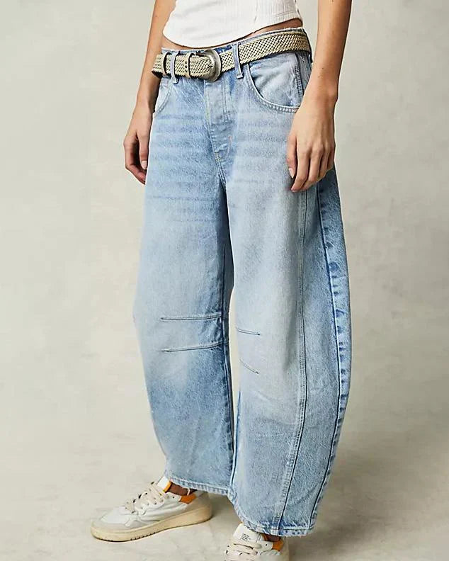 Adeline - Stylish mid-rise barrel jeans for women