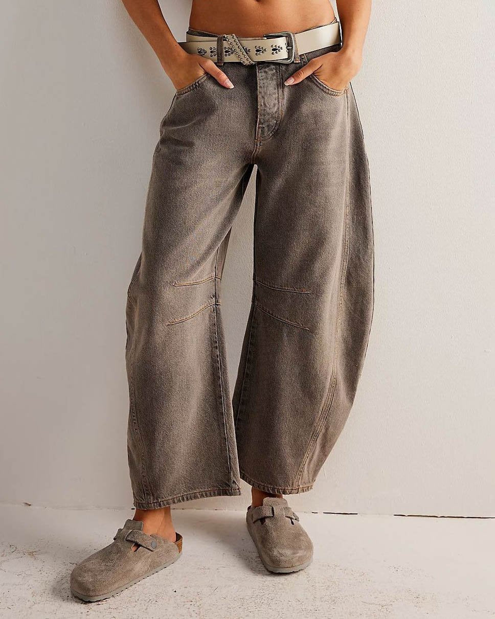 Adeline - Stylish mid-rise barrel jeans for women