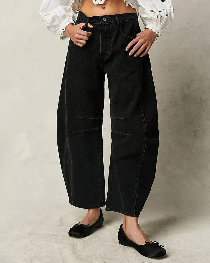 Adeline - Stylish mid-rise barrel jeans for women
