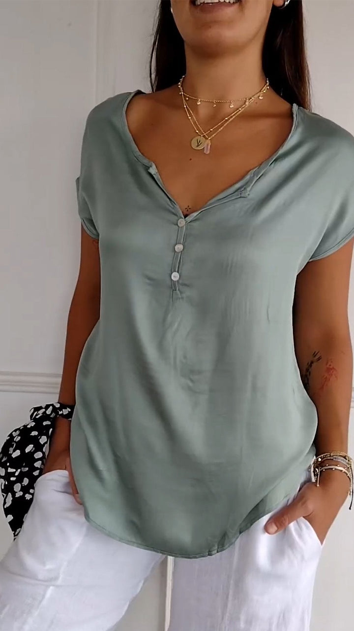 Evelyn - Blouse élégante à col en V pour un confort optimal chez les femmes
