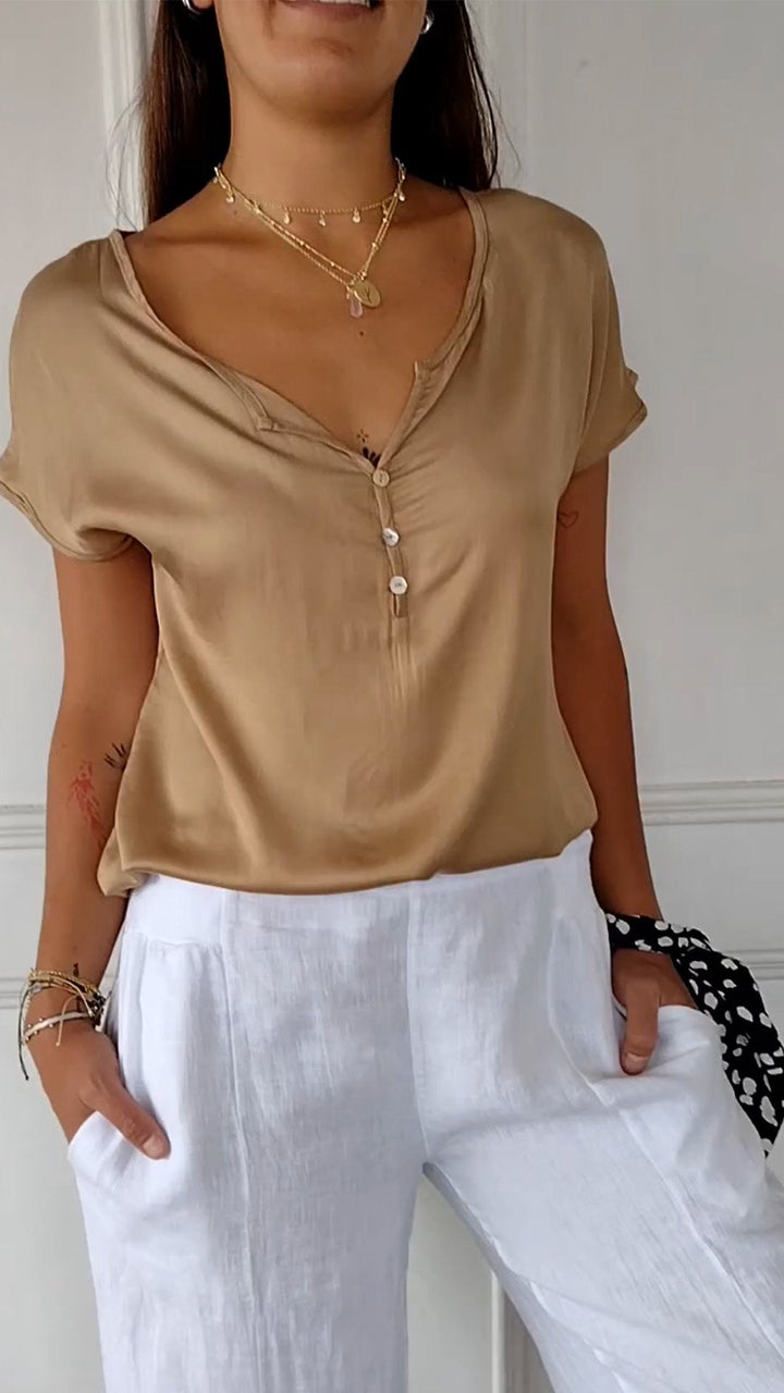 Evelyn - Blouse élégante à col en V pour un confort optimal chez les femmes