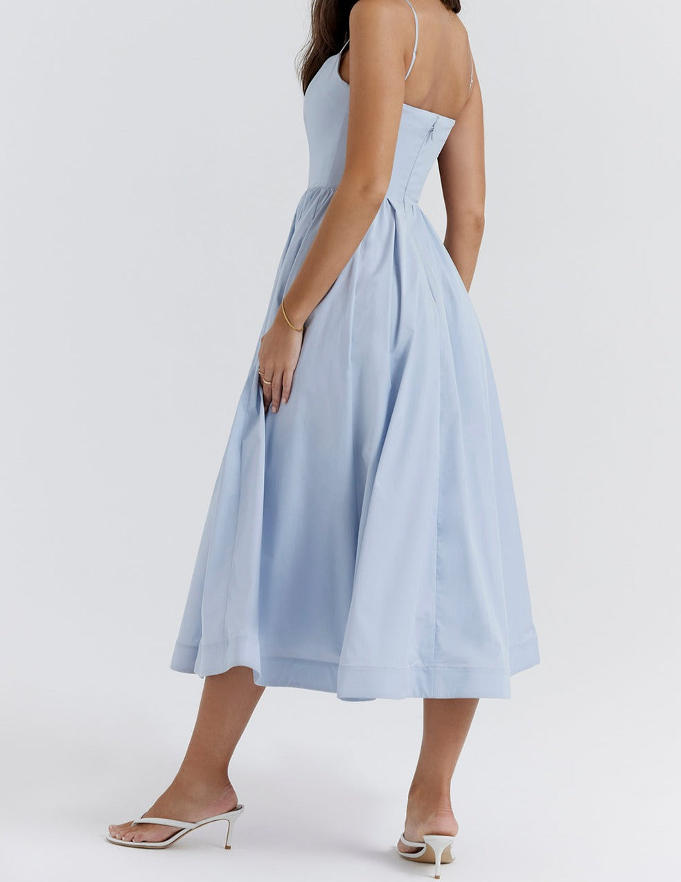Mia™ - Elegant Sleeveless Dress