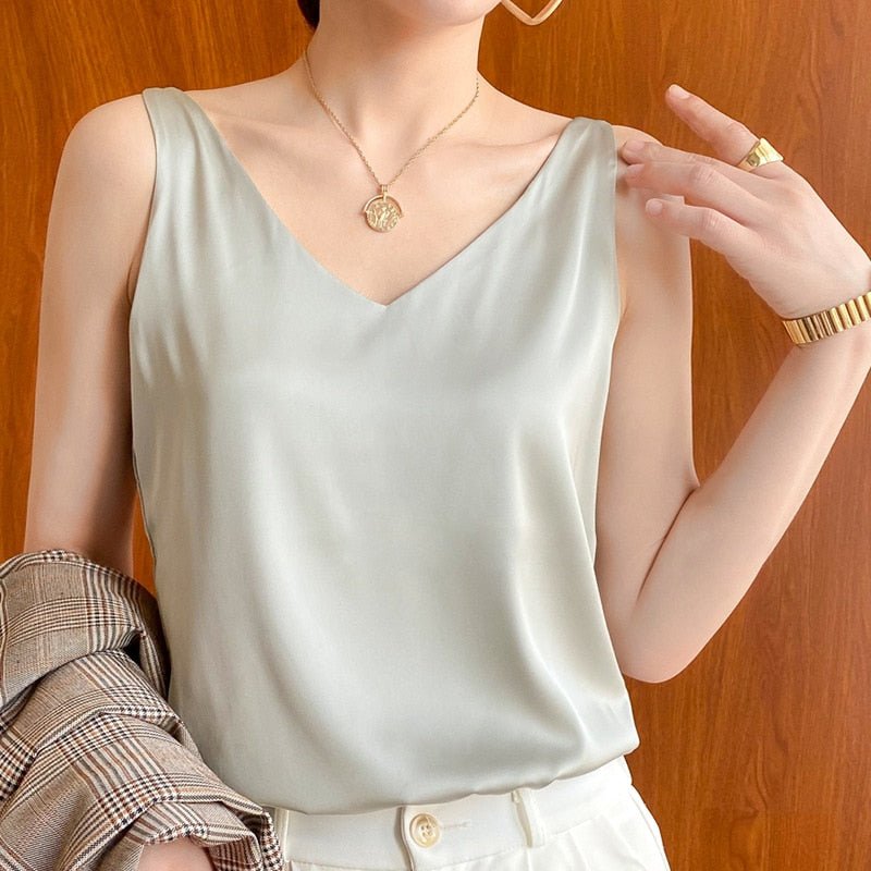 Trina - Luxurious Silk Tank Top for Women with an Elegant Touch