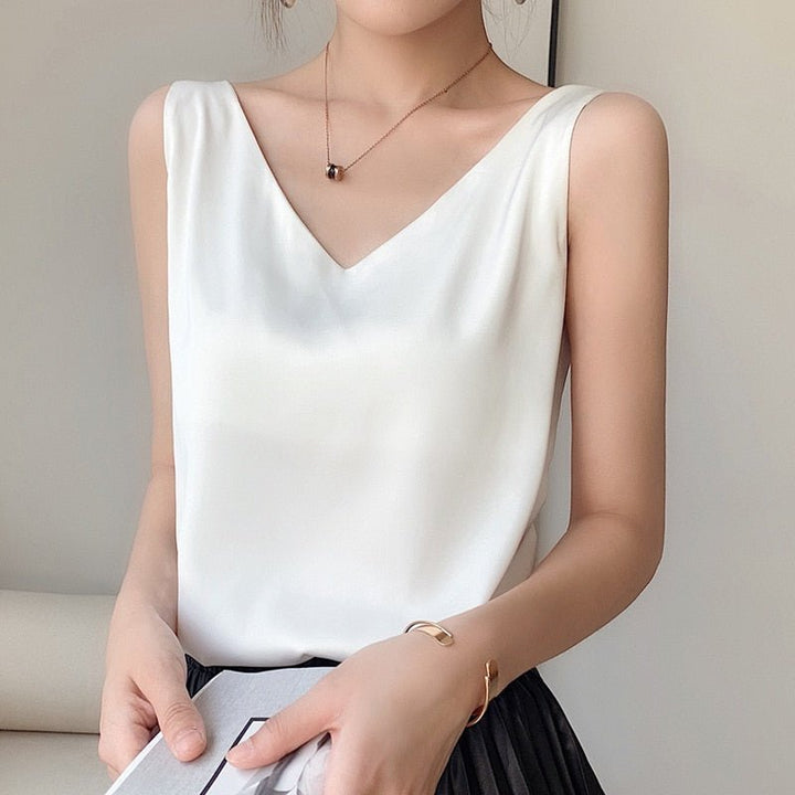 Trina - Luxurious Silk Tank Top for Women with an Elegant Touch