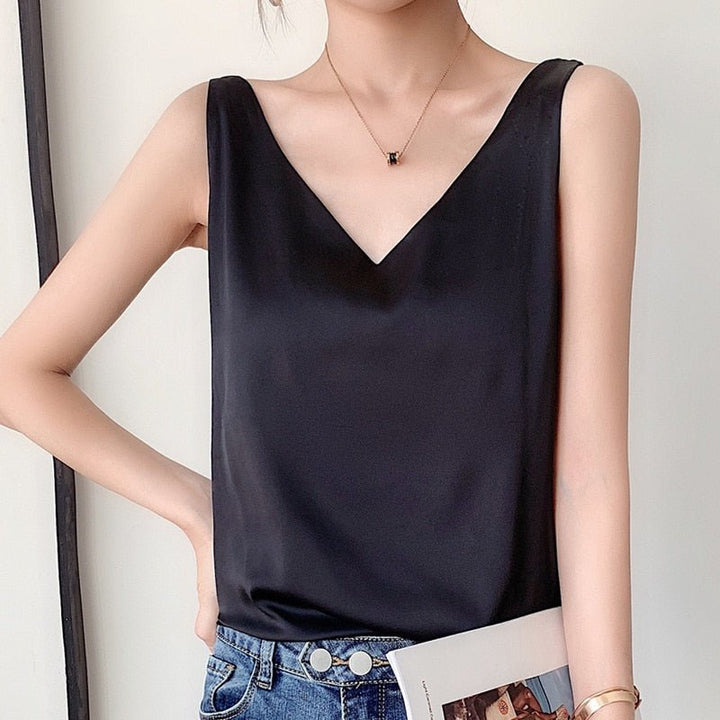 Trina - Luxurious Silk Tank Top for Women with an Elegant Touch