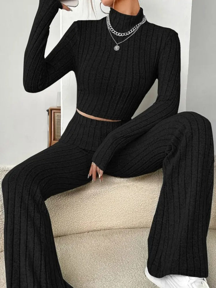 Mabel - Stylish two-piece set with a comfortable long-sleeve knit top and elegant pants